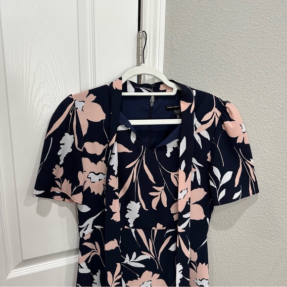 Maggie London Size 4 ✨Blue and Pink ✨Tie Neck ✨Fit and Flare Dress - Picture 2 of 10